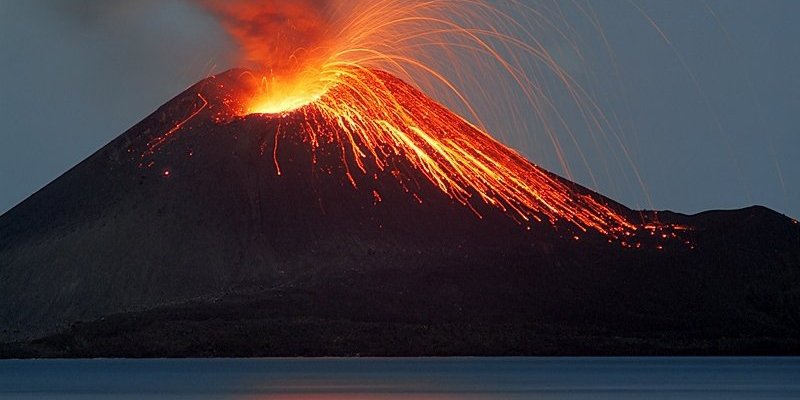 gunung anak krakatau